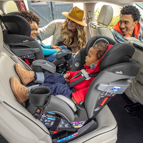 When to Change Car Seat to Forward Facing